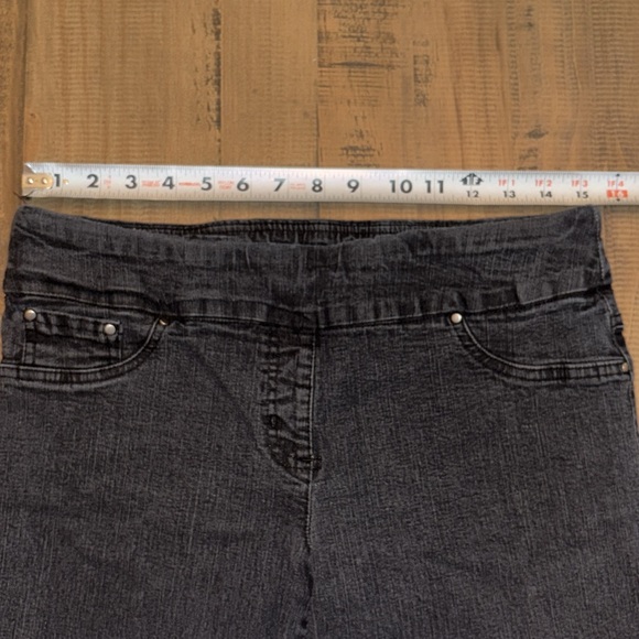 Ruby Rd. Dark Gray black pull on Jeans 10P EUC! - Picture 5 of 7